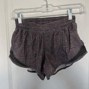 Lululemon Grey hotty hot 2.5” shorts! Size 4